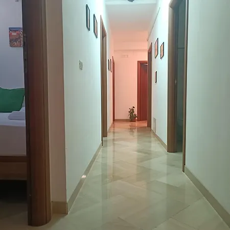 4rooms Station House * Bari