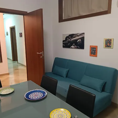 アパート 4rooms Station House バーリ